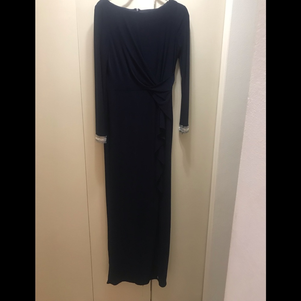 Authentic Vince Camuto evning dress